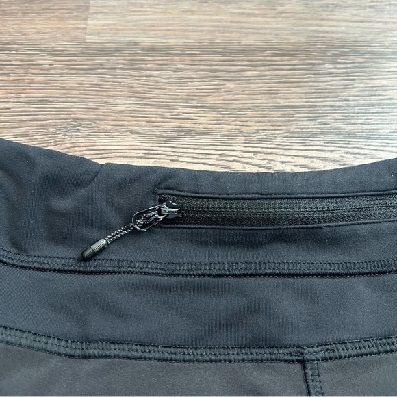 Lululemon Speed Up Shorts Black Size 8 Mid-Rise Running Athletic Workout Sporty - Picture 5 of 6